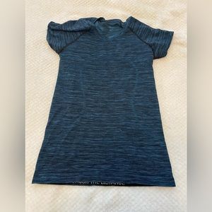 Blue Lululemon swiftly tech shirt